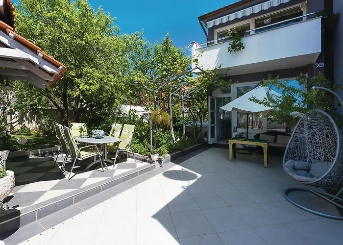 Augusta Senoe V דירה *