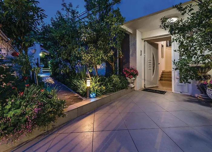 Augusta Senoe V דירה